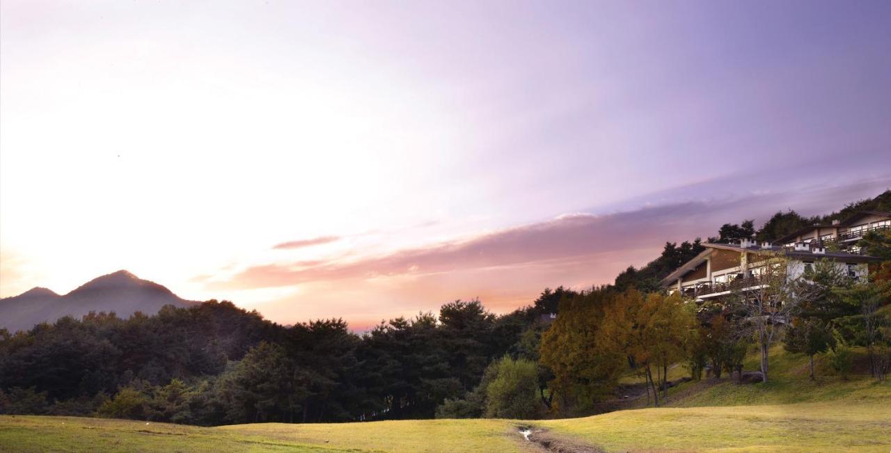 Club Es Jecheon Resort Csecshon Kültér fotó