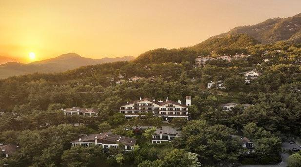 Club Es Jecheon Resort Csecshon Kültér fotó