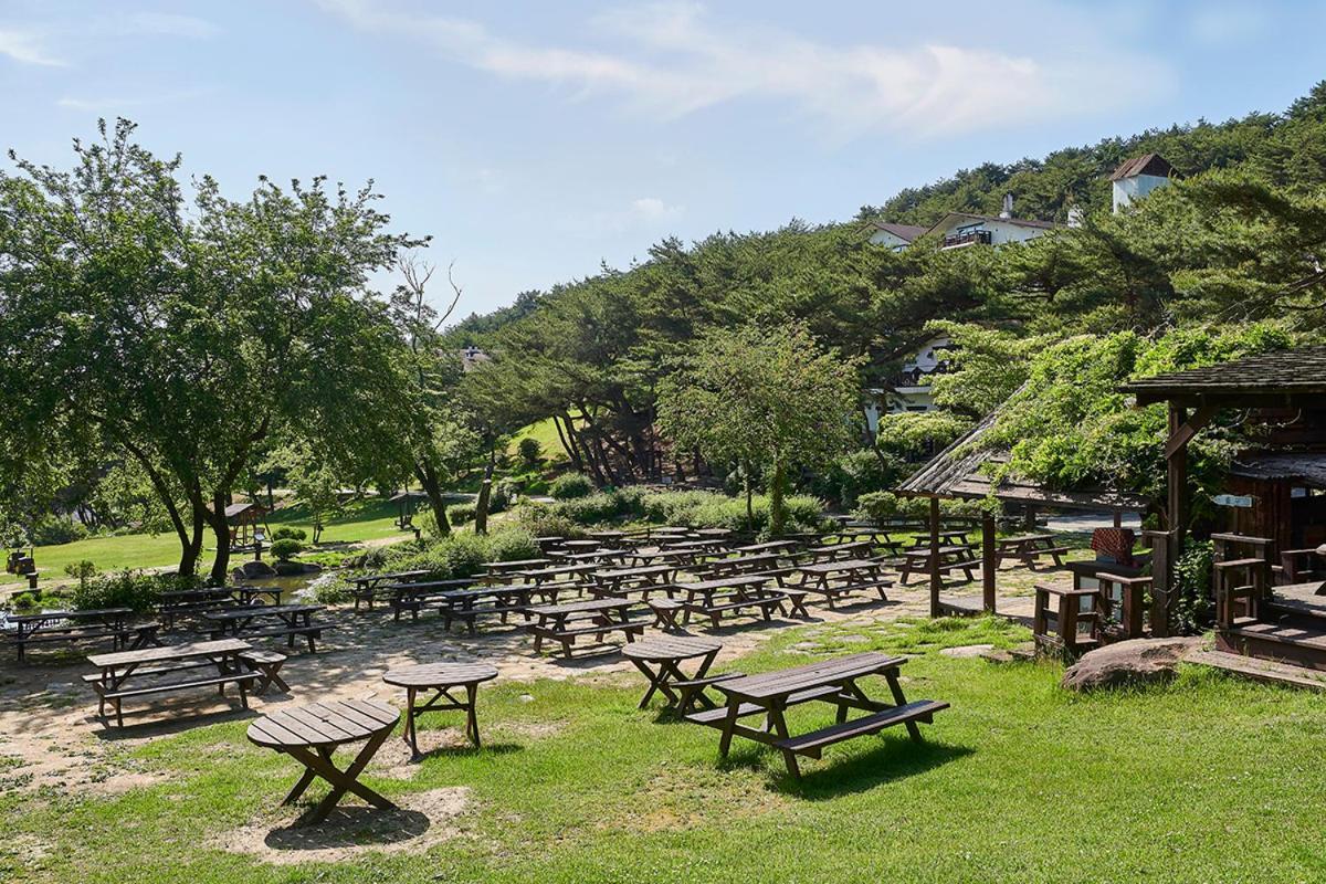 Club Es Jecheon Resort Csecshon Kültér fotó