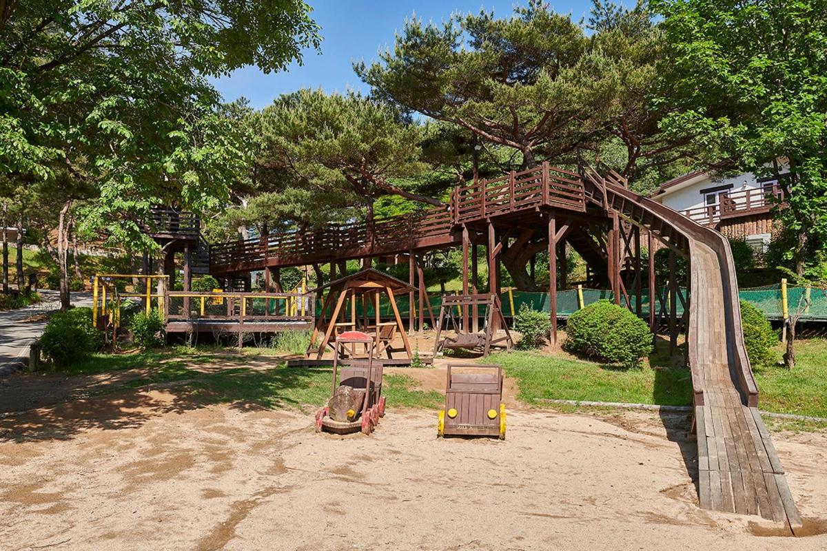 Club Es Jecheon Resort Csecshon Kültér fotó